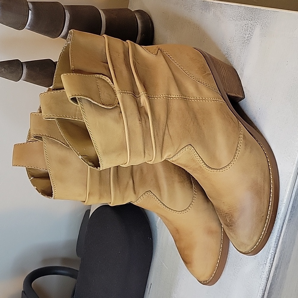 Arturo Chiang Leather Slouch Boots SZ 8M
